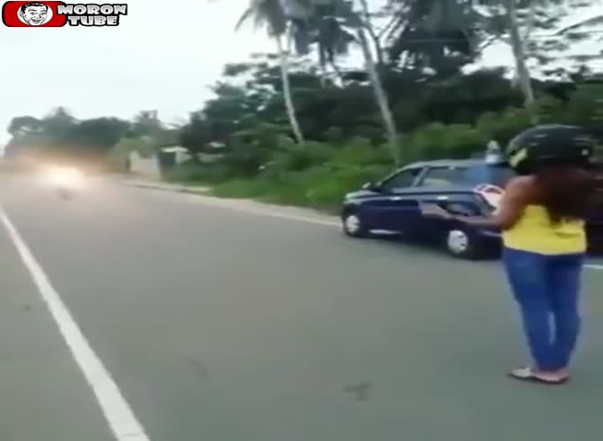 Video :When he attempts to demonstrate his riding prowess to a female, it fails